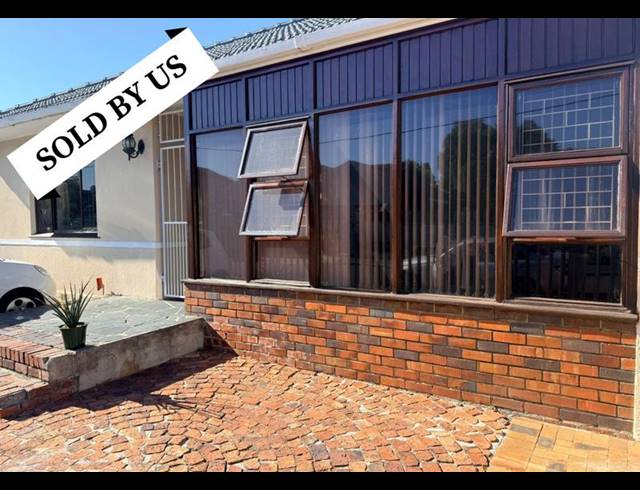 5 BEDROOM HOUSE FOR SALE IN BOSTON